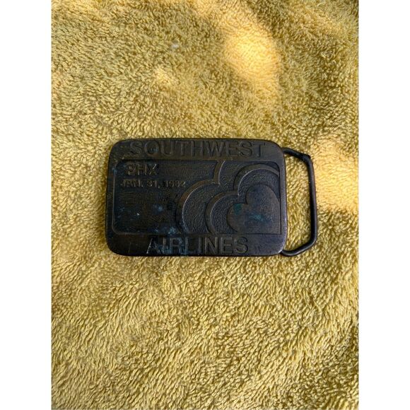 No Brand Accessories - Vintage SouthWest Airlines Belt Buckle